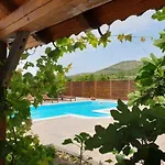 Smilje Апартаменты Шибеник