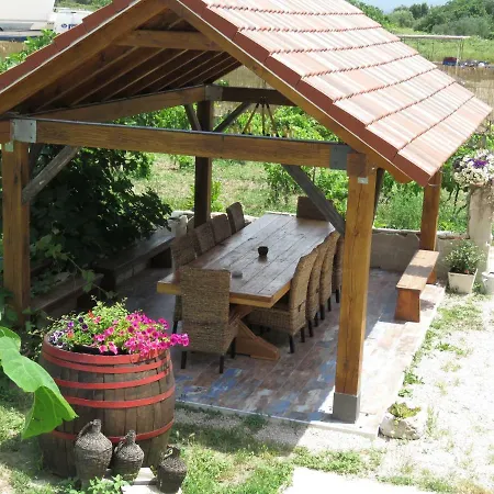 Apartment Smilje * Sibenik