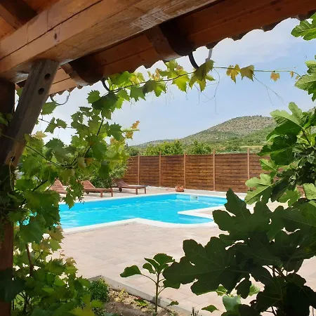Apartment Smilje Apartment Sibenik