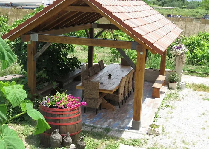 Apartment Smilje * Sibenik