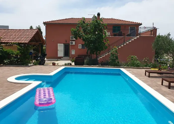 Apartment Apartment Smilje Sibenik